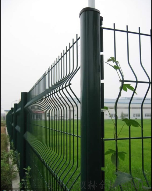 安徽1.8x3米高绿色折弯铁丝围栏网厂家批发