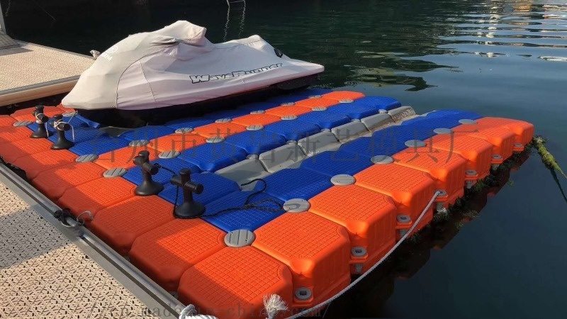全新浮筒 V型摩托艇码头 水上浮动码头生产厂家